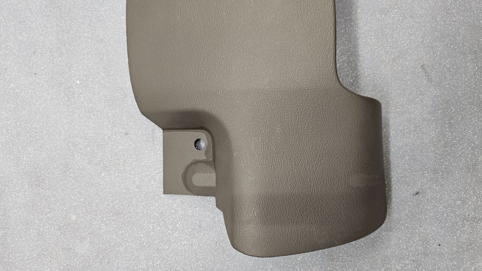 🔥06-11 Mercury Grand Marquis Wheel Column Knee Bolster Under Dash Cover Gray