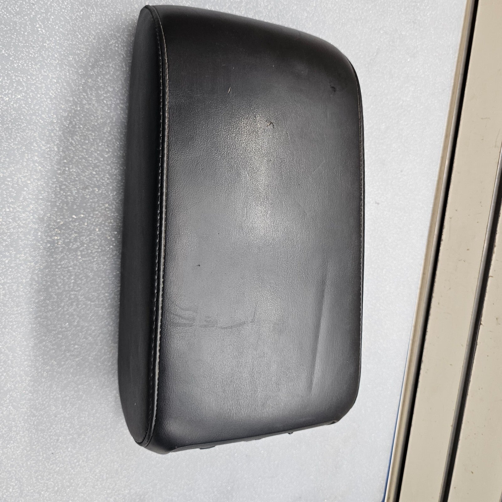 🔥03-08 Infiniti G35 Sedan Center Console Leather Lid Armrest Assembly OEM Black