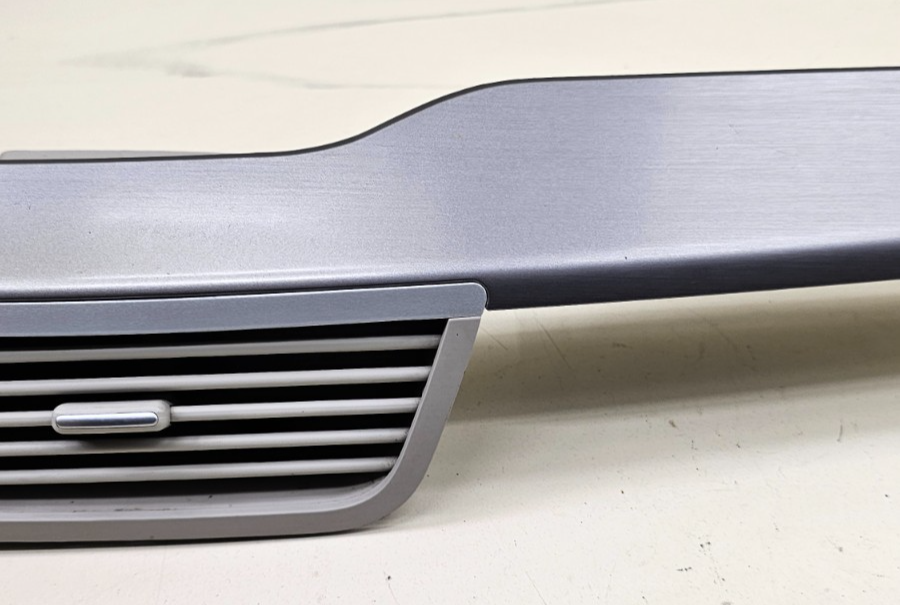 🔥09-14 Volkswagen Routan Dash Front Center Trim Bezel Panel Air Vent Silver OEM