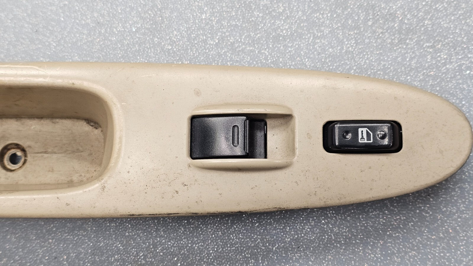 99-03 Sienna Power Rear Upper Left Driver Master Window Switch Assembly Tan