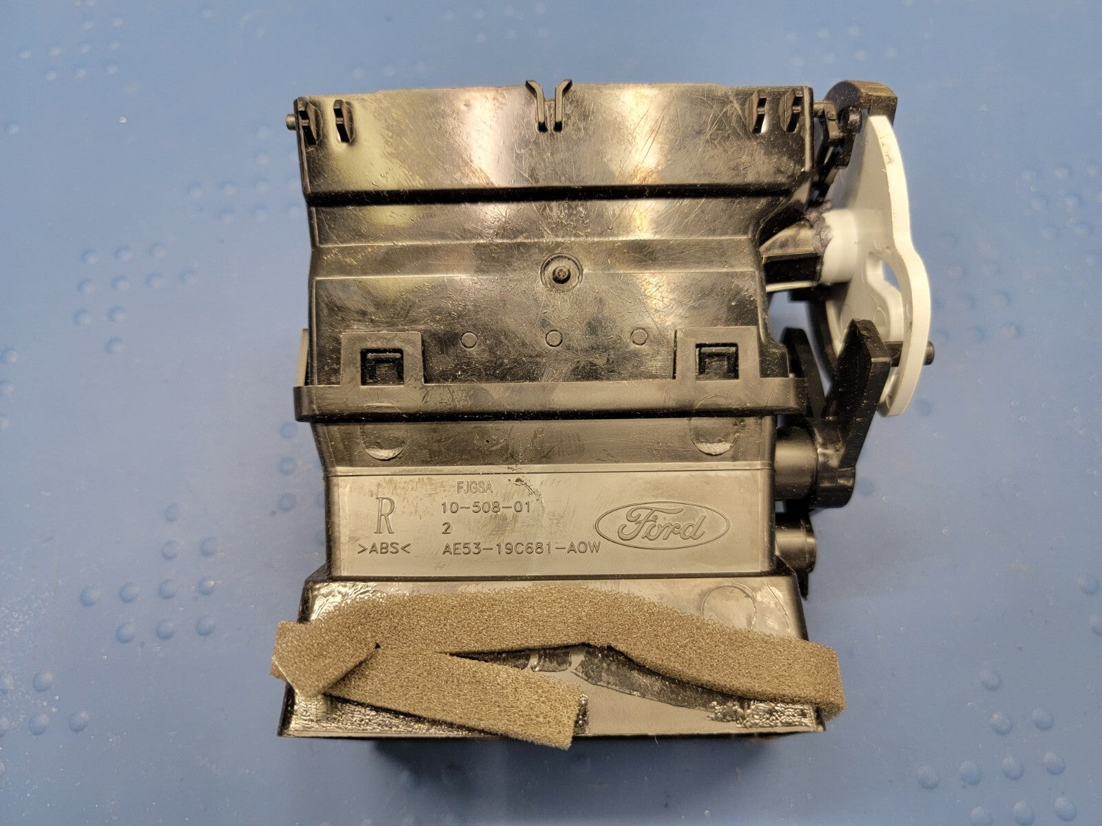 🔥2010 -2012 Ford Fusion Mercury Milan RIGHT Passenger Side Center Air Vent OEM