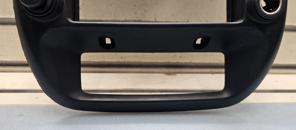 95-10 Ranger Explorer Center Dash Radio Stereo Display Bezel Trim Panel BLACK B2