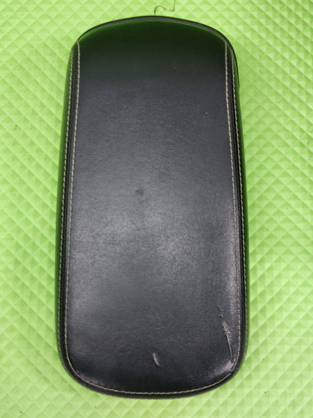 🔥2011-2014 CHRYSLER 200 DODGE AVENGER CENTER CONSOLE LID ARM REST BLACK