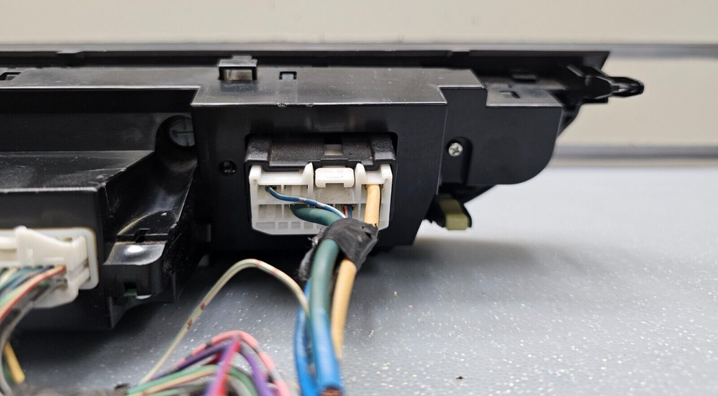 02-06 TOYOTA CAMRY Front Dash A/C Temperature Heater Climate Control Panel Unit