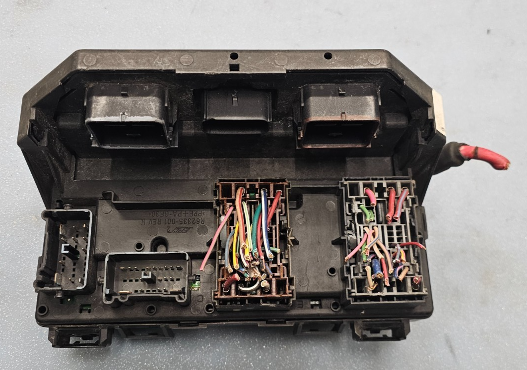 🔥08-09 Dodge Grand Caravan Journey Town Country Fuse box TIPM Power Module OEM