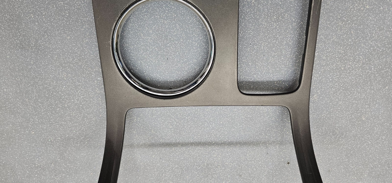 🔥09-12 Chevrolet Traverse Center Console Shifter Bezel Surround Trim Gray