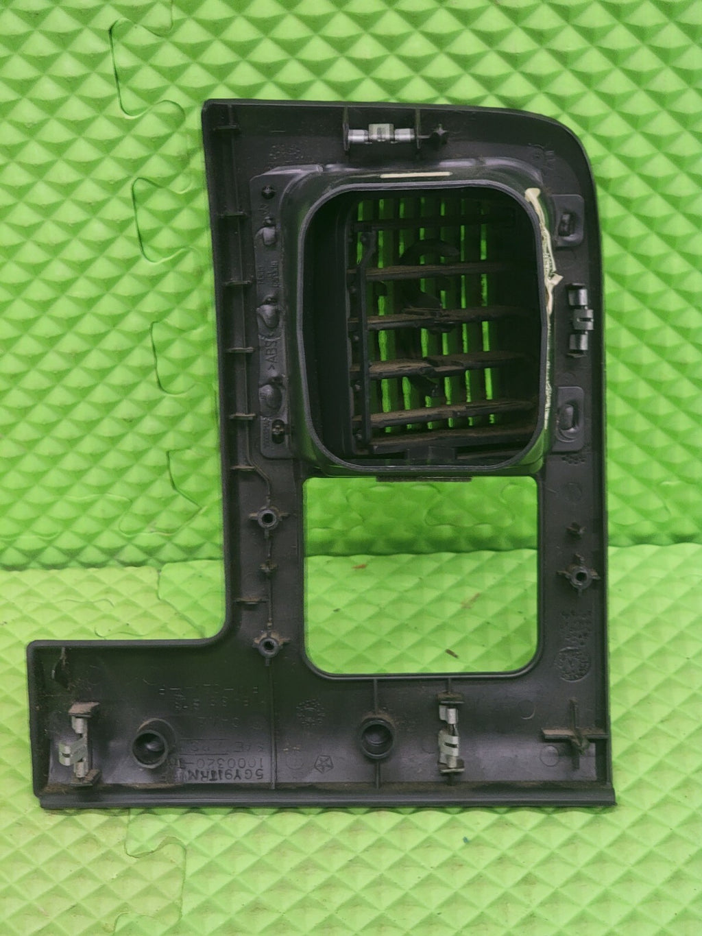 🔥02-05 Dodge RAM Front Left Driver Side A/C Heat Air Vent Taupe BLACK VT7