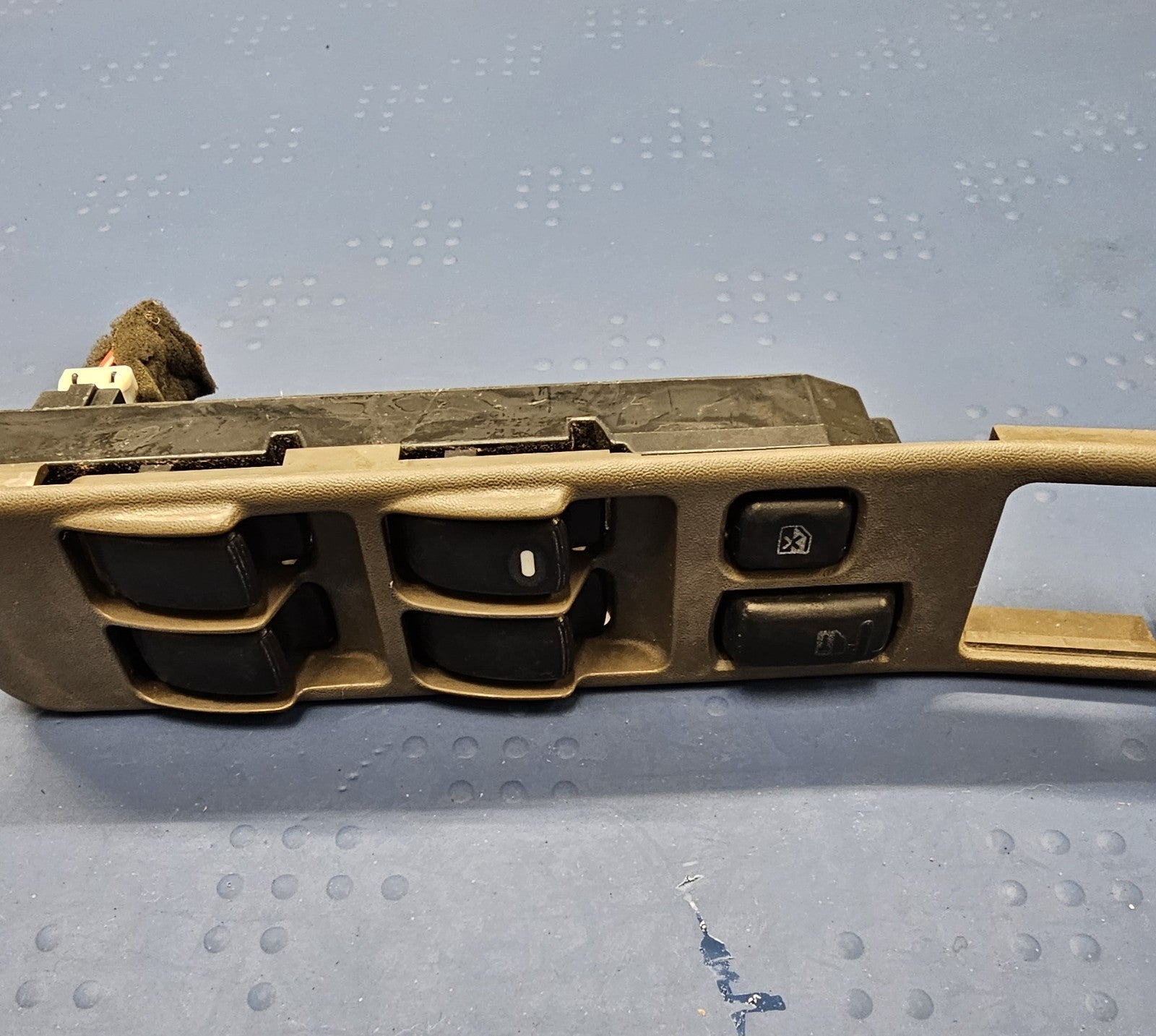 🔥98-04 Mitsubishi Montero Driver Left Master Power Door Window Lock Switch TAN