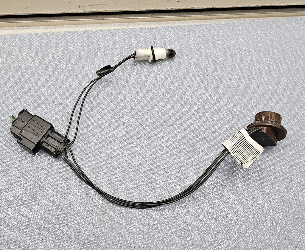 🔥04-06 Chrysler Sebring Wiring Harness Turn Signal Light Bulb Socket Lamp OEM