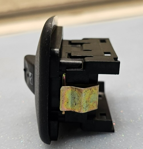03-06 Chevy Silverado Tahoe Suburban GMC Yukon Sierra Left Rear Window Switch OE
