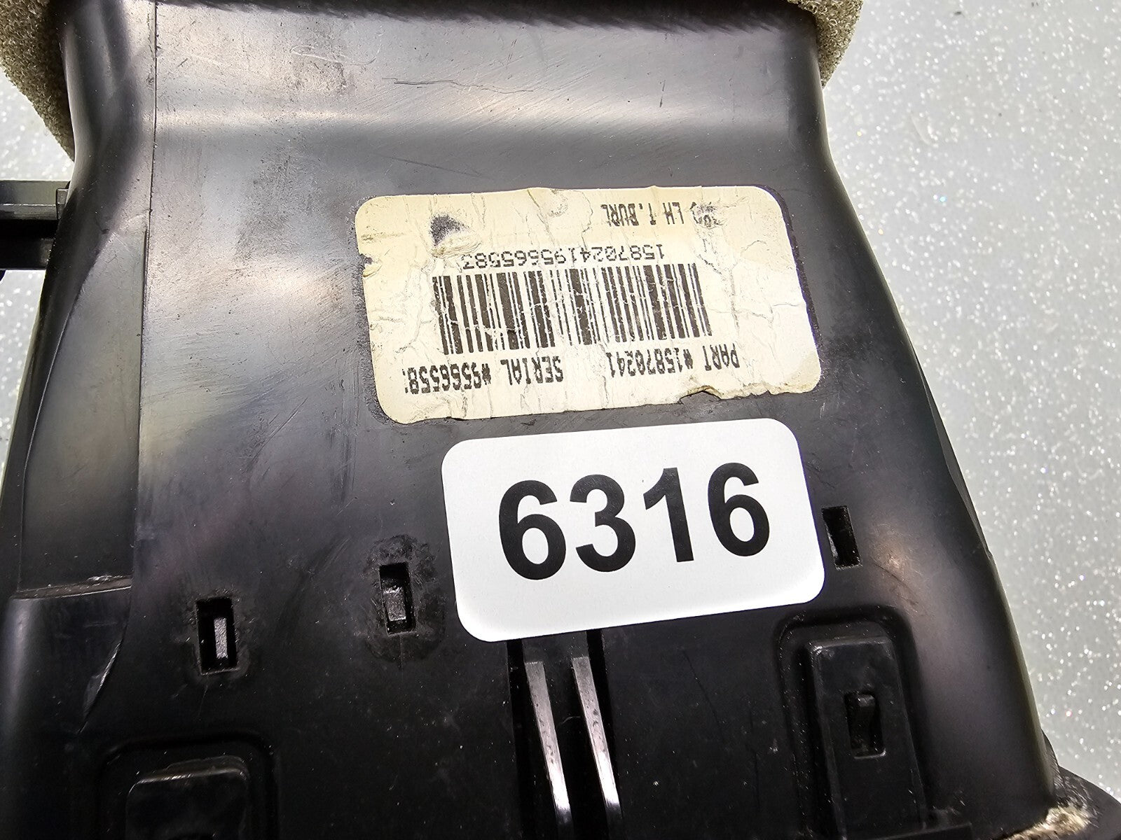 🔥2007 - 2014 Chevrolet Tahoe Front Left Driver Dashboard Air Vent OEM