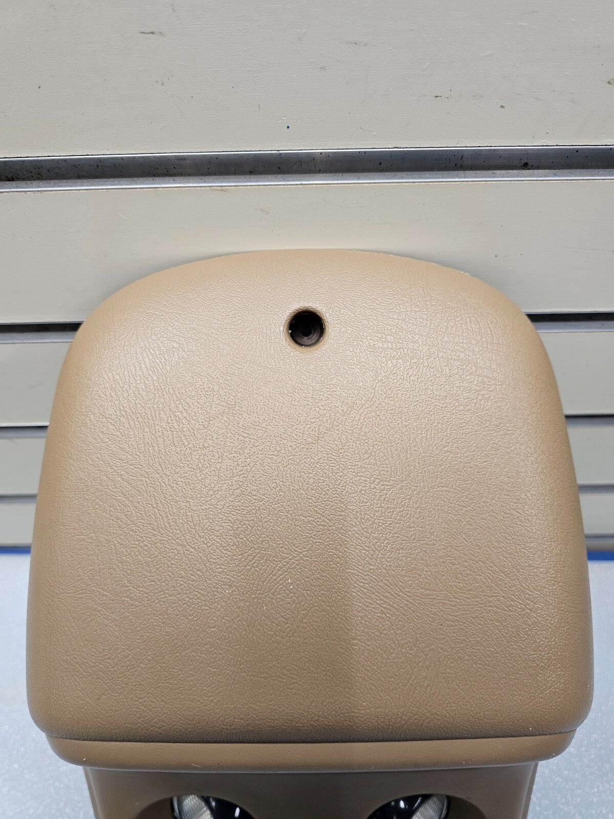 99-06 SIERRA SILVERADO Overhead Roof Console Dome Map Lights Storage DARK TAN01