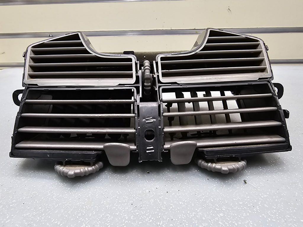 🔥04-08 Chevy Malibu Center Dash AC AIR Vent Tan  OEM