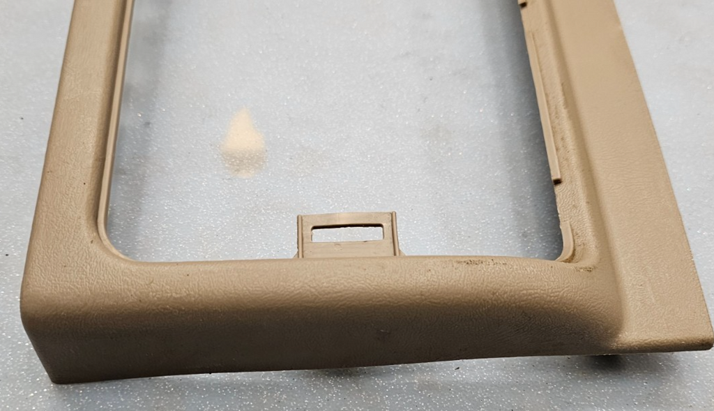 🔥03-06 SILVERADO TAHOE GMC SIERRA CENTER CONSOLE STORAGE CUBBY TRAY TAN