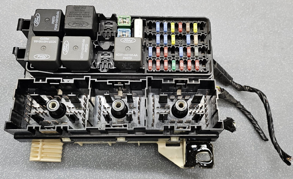 06-07 FORD TAURUS FUSE BOX BCM GEM MODULE MULTIFUNCTION RELAY OEM
