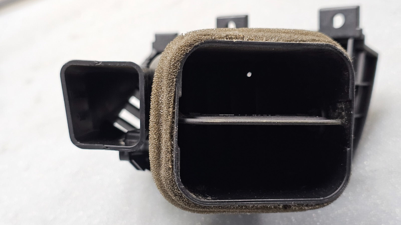 01-06 BMW E46 325 330 M3 LEFT DRIVER DASH AC AIR VENT HEATER CONDITIONING BLACK