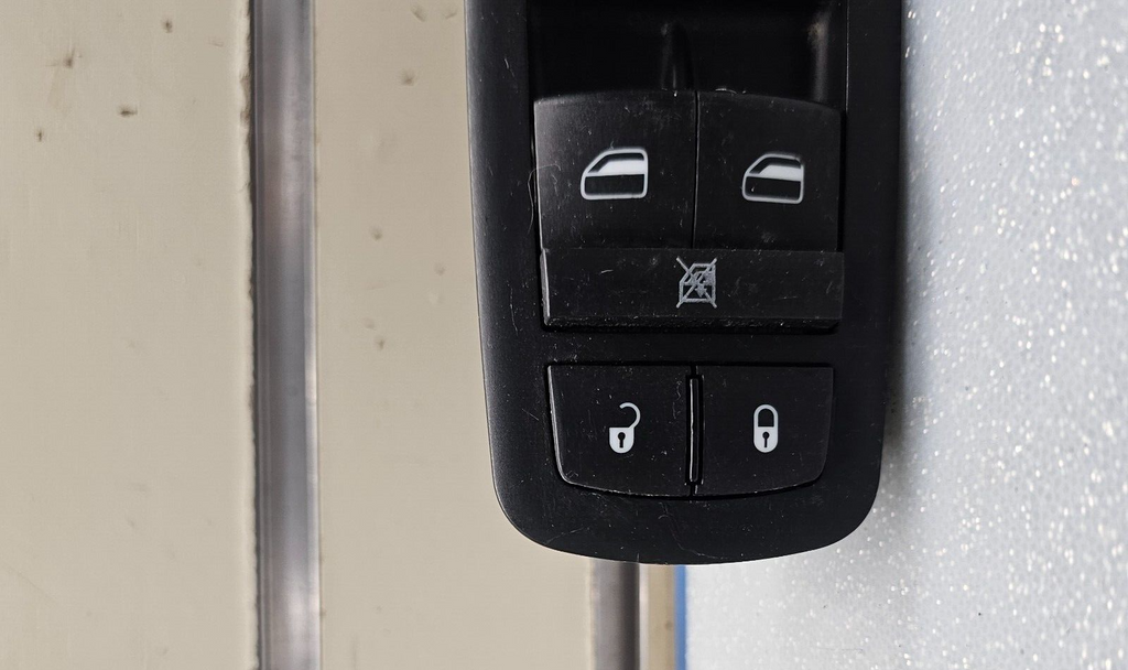 🔥12-16 Grand Caravan Town Country Master Left Driver Window Switch BLACK WS29