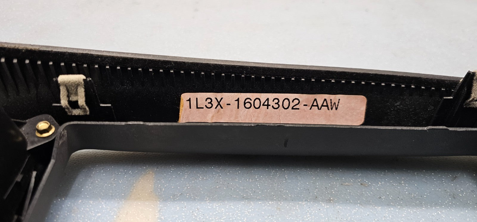 🔥97-03 Ford F150 F-150 Dash Radio Stereo Climate BEZEL Trim Panel Line GRAY B1