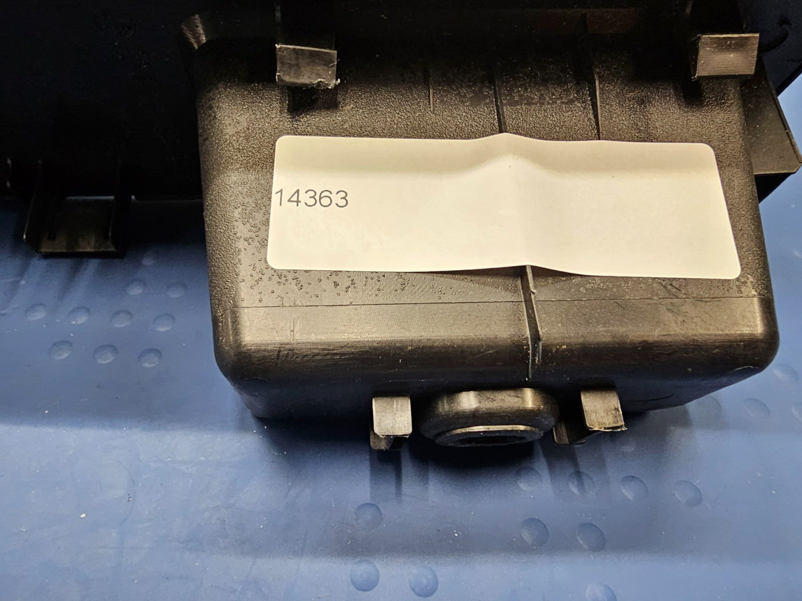 🔥06-10 Mazda 5 Front Right Passenger Power Window Switch Trim Panel Black