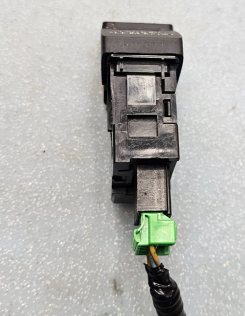 🔥05-07 Accord Odyssey Hazard Warning Flasher Light Switch Button Assembly Black