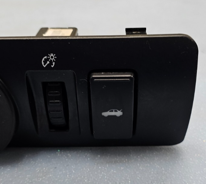 🔥05-07 Five Hundred 500 Taurus Montego Fog Headlight Lamp Dimmer Trunk Switch
