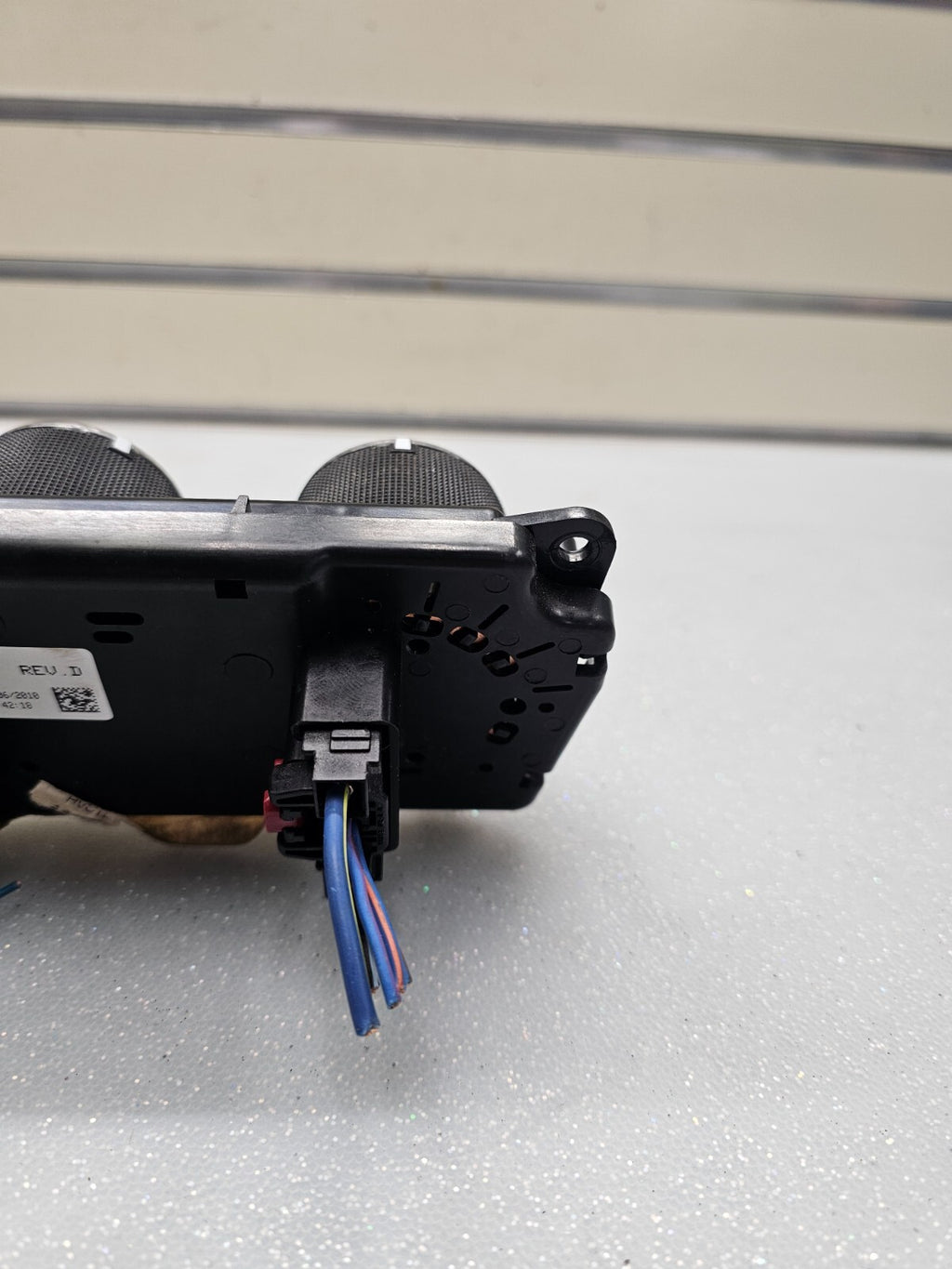 07-12Dodge Compass Chrysler AC Heater Temperature ClimateControl Module Panel/DC