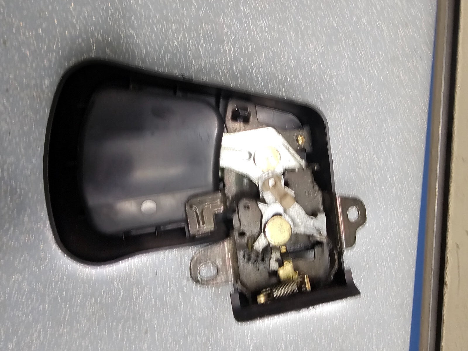 98-02 TOYOTA COROLLA TRUNK LATCH RELEASE ACTUATOR /TC