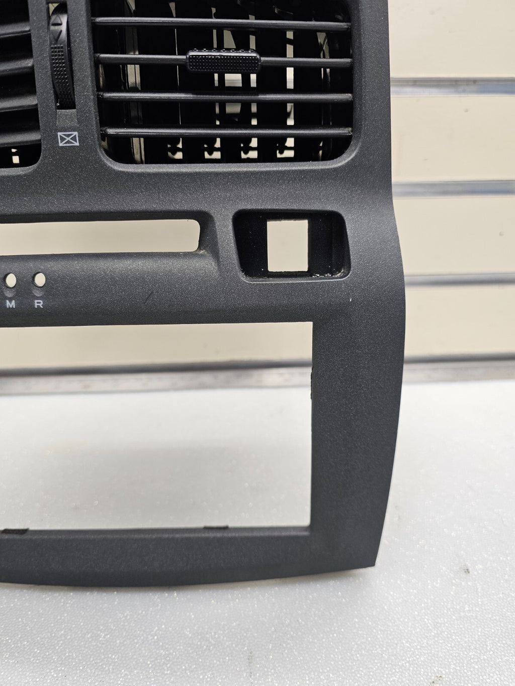 🔥2001-2006 HYUNDAI SANTA FE OEM CENTER DASH RADIO HEAT AC VENT TRIM BEZEL BLACK