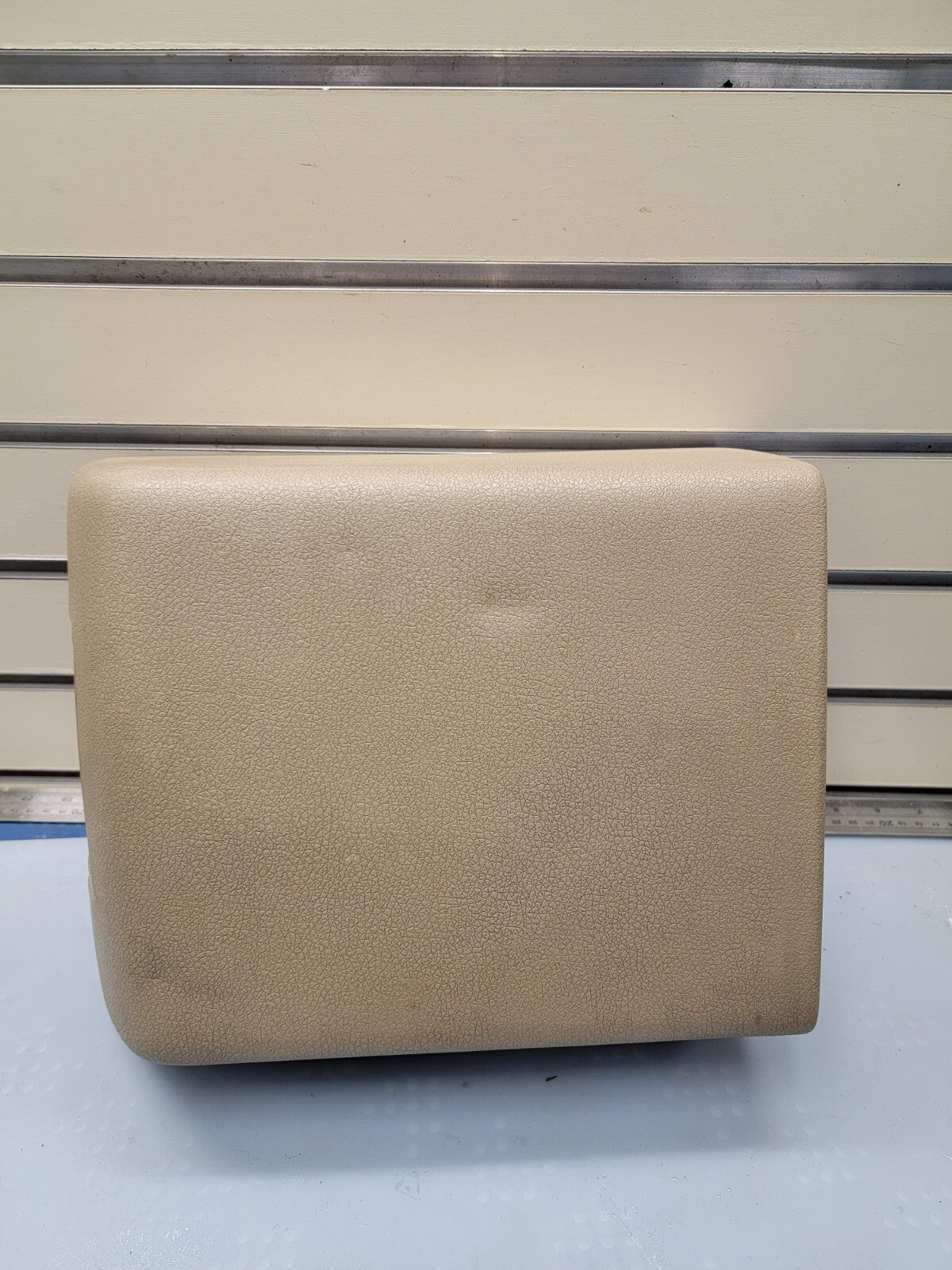🔥07-14 FORD EXPEDITION CENTER CONSOLE COLUMN SHIFT ARM REST LID  TAN