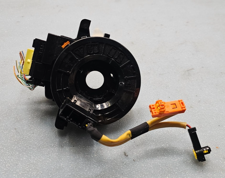 🔥04-16 Camry Land Cruiser XD Steering Column Wheel Clock Spring Angle Sensor