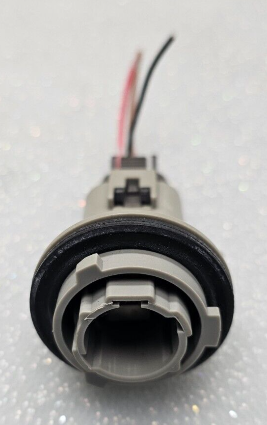 06-15 Nissan Pathfinder Frontier Xtera Headlight Bulb Plastic Retainer Assembly