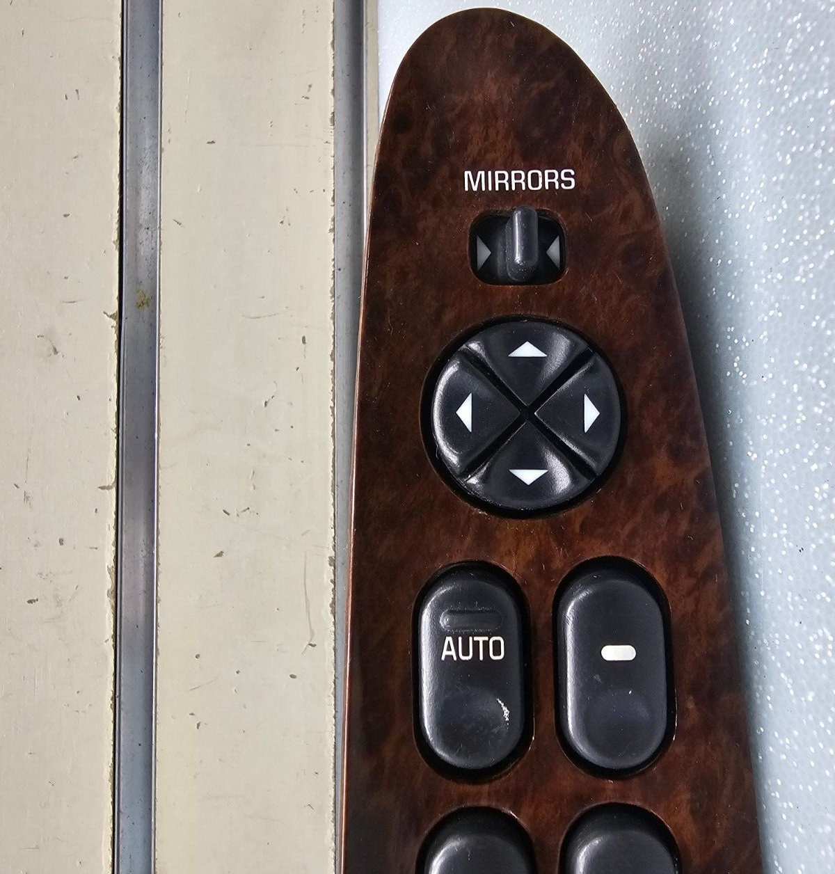 🔥97-05 Century Regal Left Driver aster Power Window Mirror Switch Assembly Wood