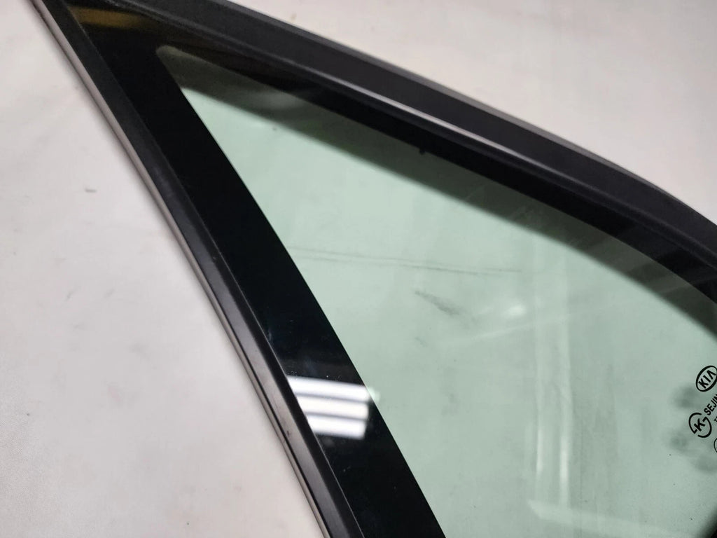 🔥12-13 Kia Forte 5 Hatchback LEFT Drivers REAR Quarter Glass Assembly