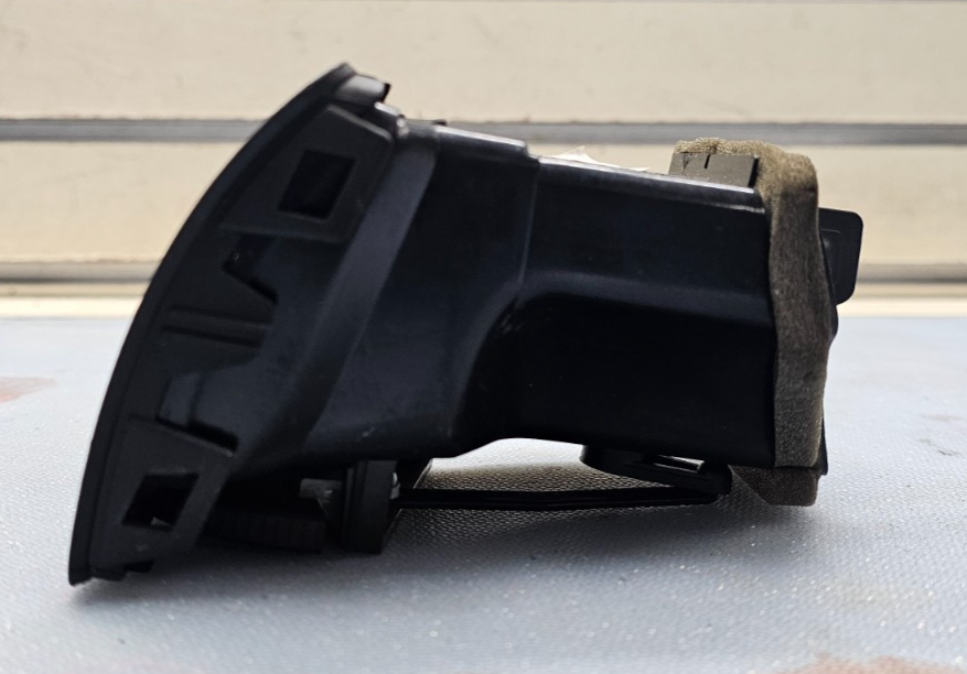 🔥05-10 VOLKSWAGEN JETTA FRONT CENTER DASH RIGHT PASSENGER AIR VENT HEATER BLACK