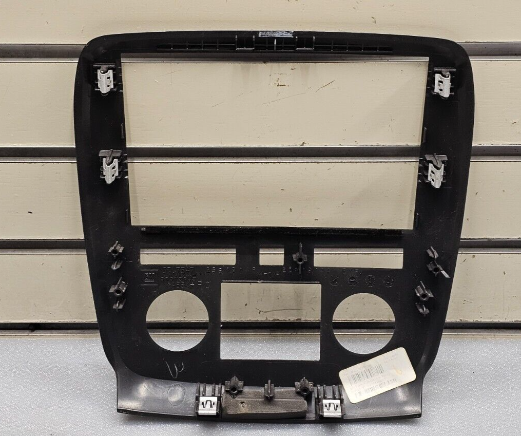 08-12 Buick Enclave Dash AM FM Radio Stereo Display Climate Control Bezel Black
