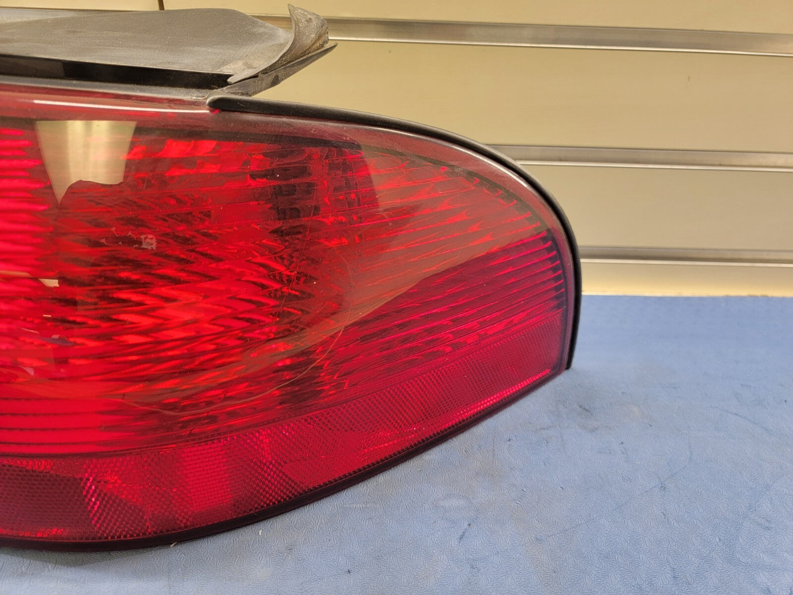 🔥00-03 Mecury Sable Sedan Fits PASSENGER Tail Light   YF4Z13405BA