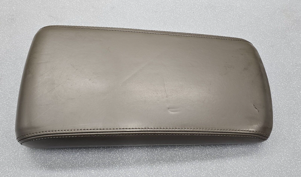 🔥08-10 Dodge Charger Center Console Arm Rest Lid Leather Assembly Cover Tan OEM