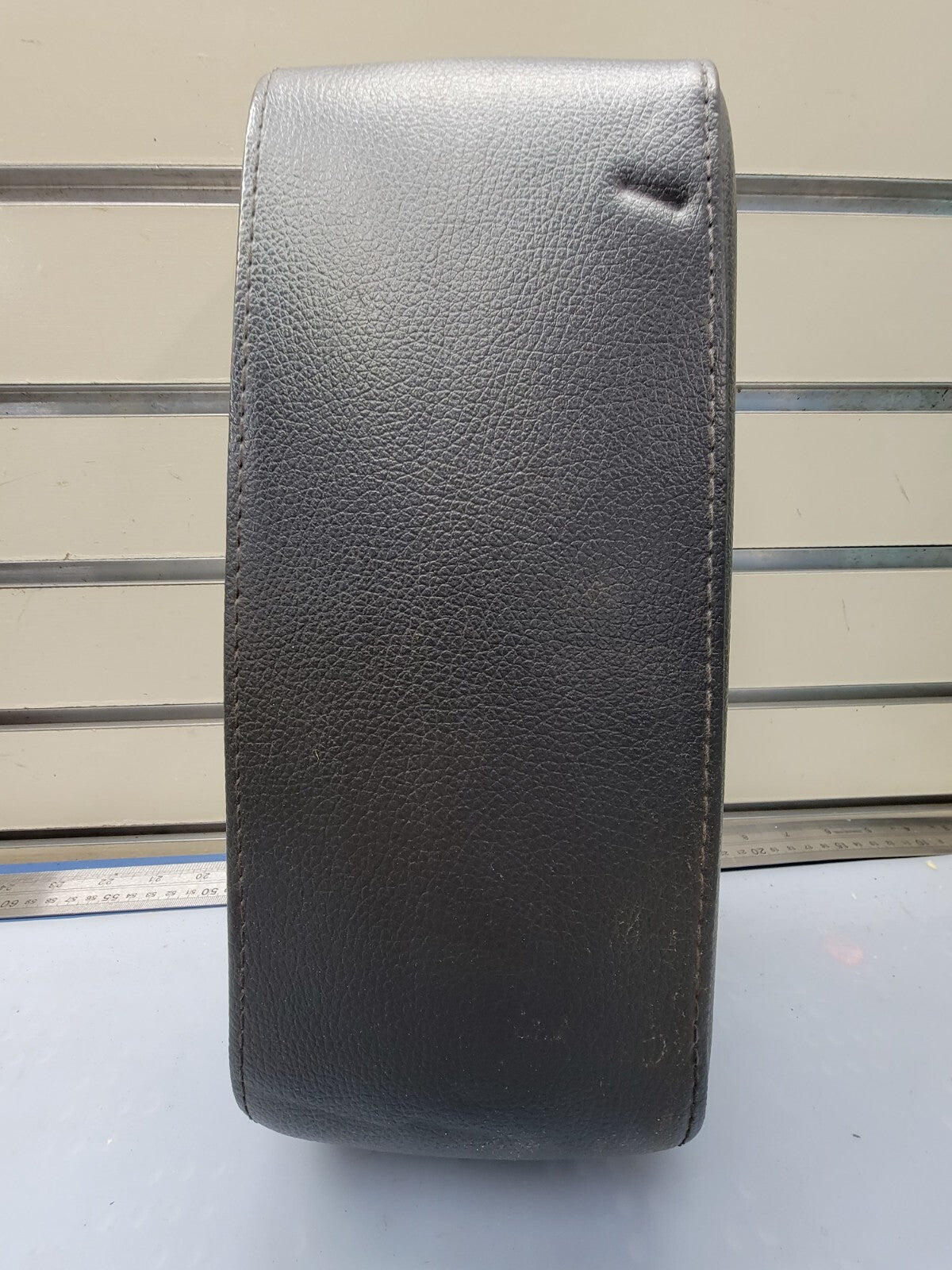 🔥2009-2010 Dodge Journey Center Console Sliding Armrest Lid Assembly OEM Black