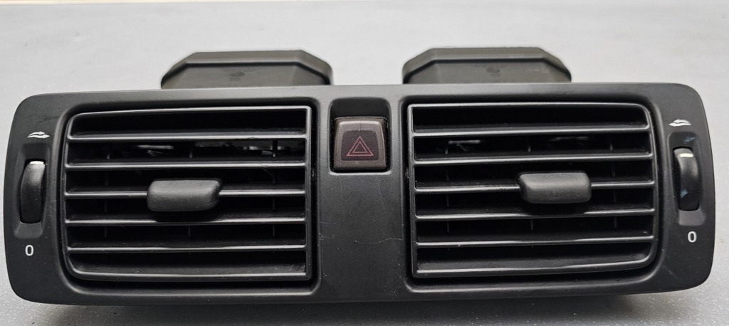🔥04-07 Volvo S40 Front Middle Dash Center Air Vent Heater Conditioning Black