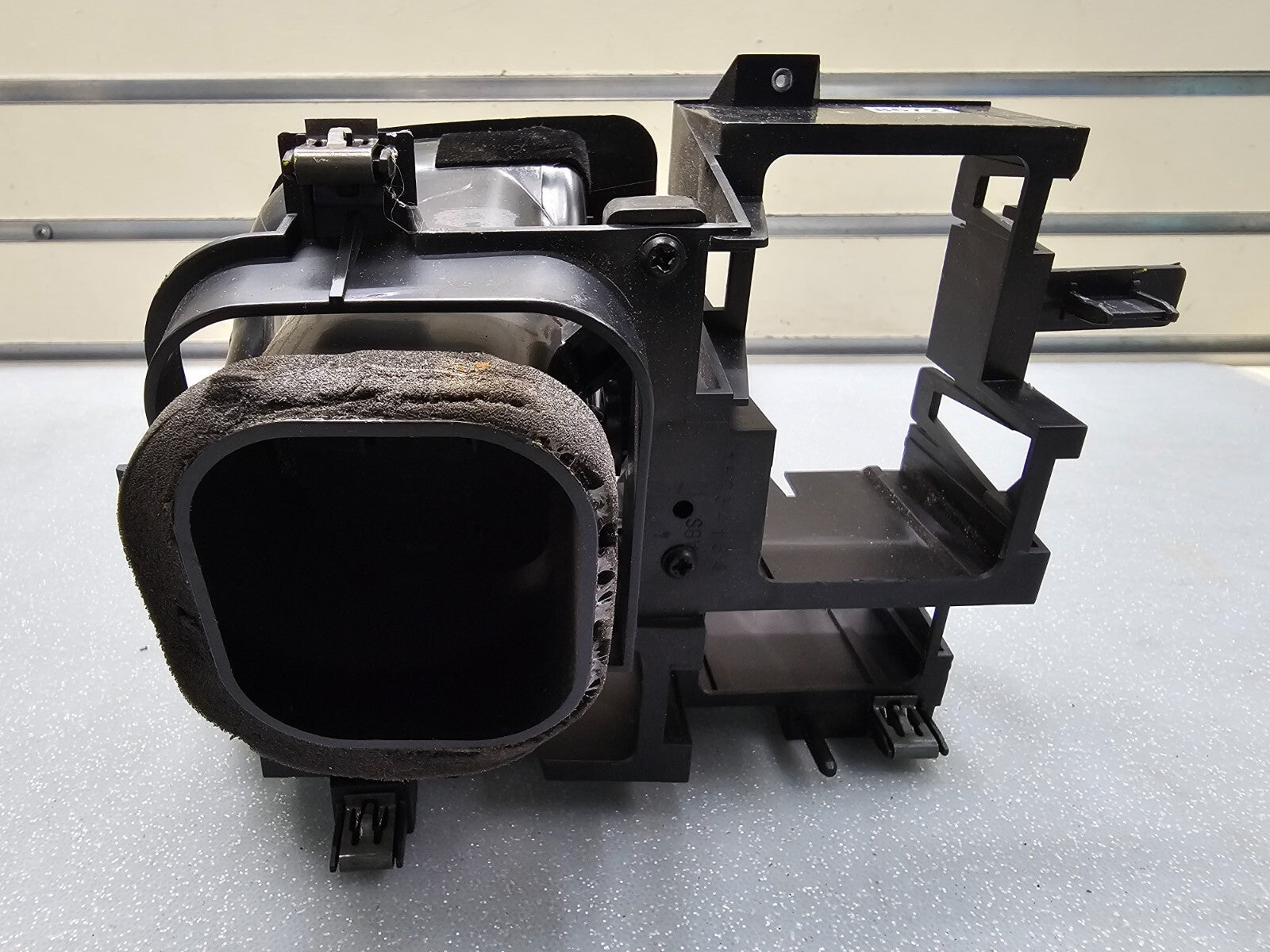 🔥99-06 Chevy Silverado Sierra Headlight Switch left Driver Air Vent black HS19
