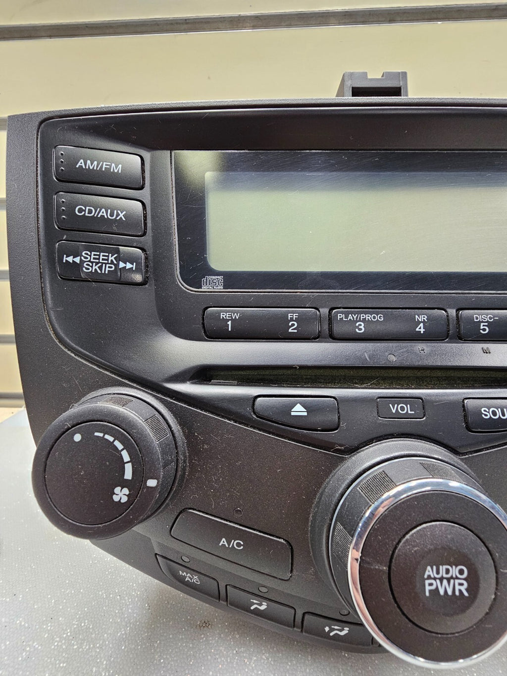🔥03-07 Honda ACCORD AM/FM Radio MP3 CD Player AC Climate Control v3 2AC0