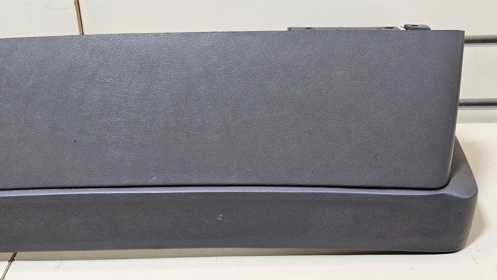 88-94 CHEVY GMC C/K SUBURBAN BLAZER Instrument Cluster Gauge Dash Bezel Gray C2