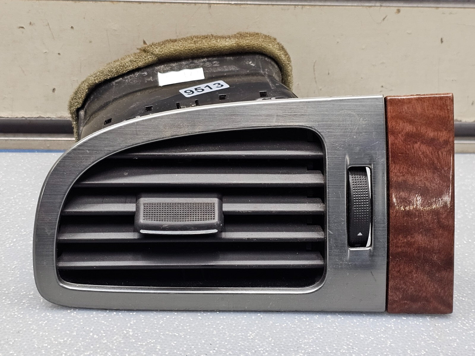 🔥07-13 Suburban YUKON Front LEFT DRIVER Dash Air Vent Heater SILVER/WOOD VT16