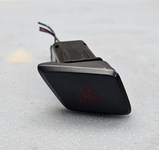 🔥11-14 HYUNDAI SONATA GLS HAZARD Emergency Flasher Switch Assembly Black OEM