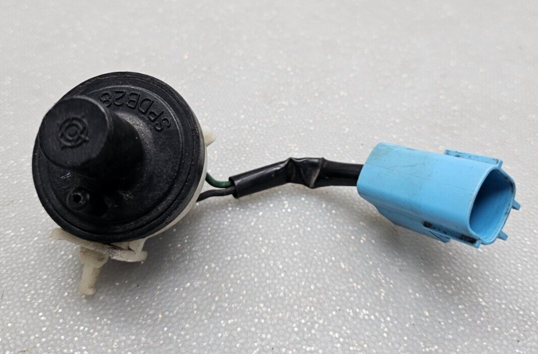 🔥1999-2004 NISSAN PATHFINDER VACUUM SWITCH SWIRL CONTROL VALVE OEM