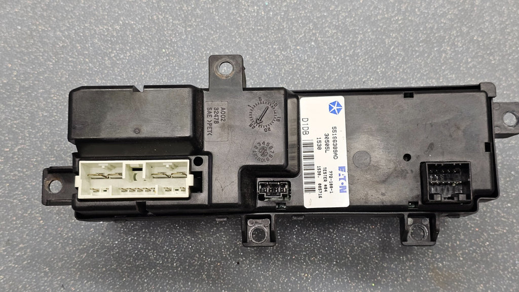 99-04 Jeep Grand Cherokee Driver Left Master Door Window Mirror Switch Assembly