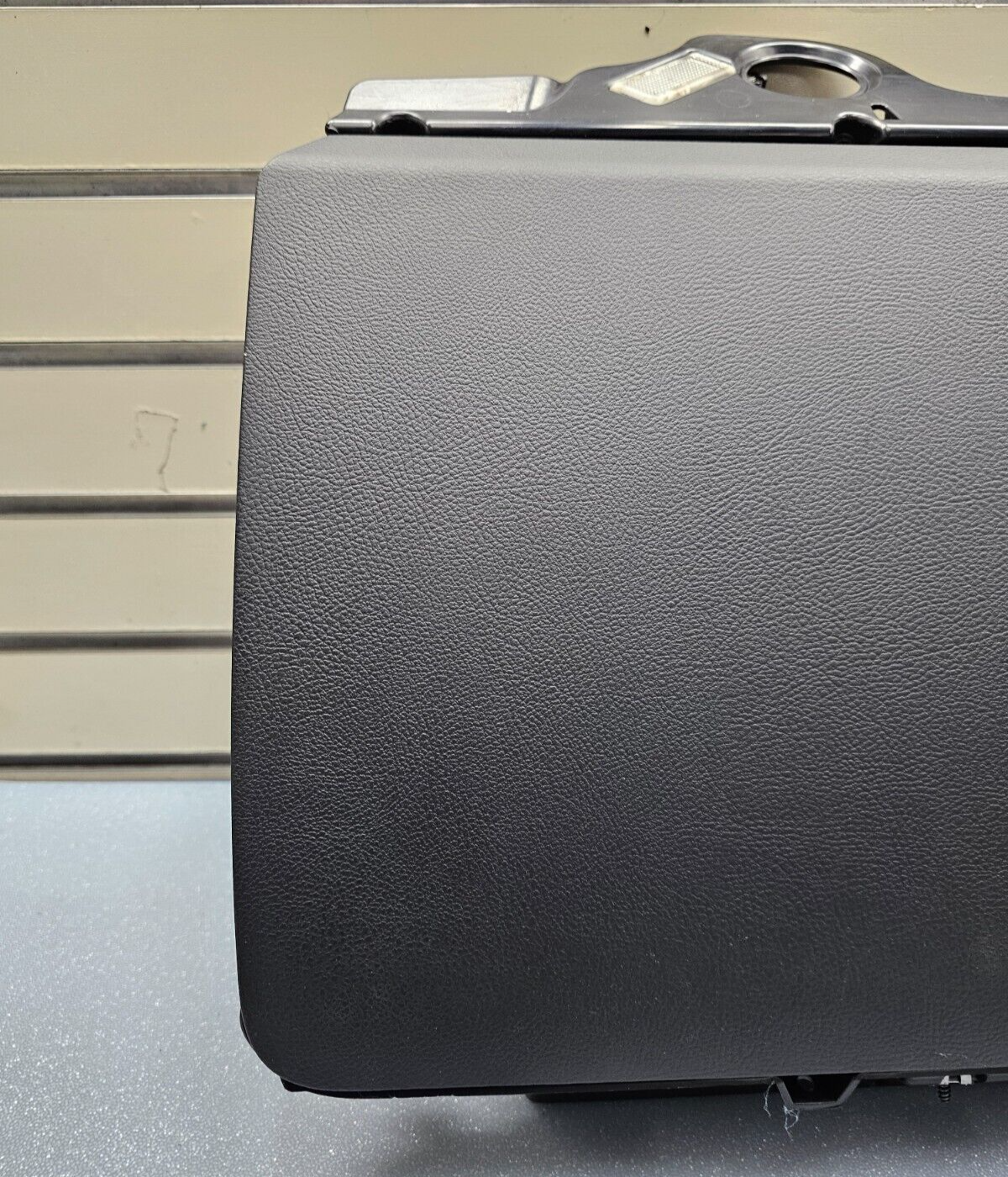 🔥06-10 VW Passat Glove Box Dash Compartment Storage Assembly Cover Lid Black