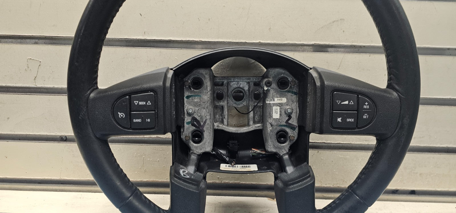 🔥05-06 CHEVROLET EQUINOX STEERING WHEEL CRUISE CONTROL BLACK OEM
