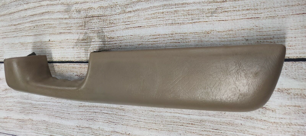 98-04 BLAZER S10 JIMMY SONOMA Door Panel Armrest Pull Handle Right Passenger TAN