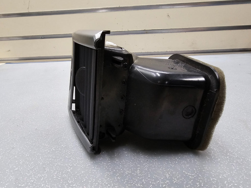 🔥06-09 Range Rover Sport HSE Front Right  Center Dashboard Air Vent OEM GRAY